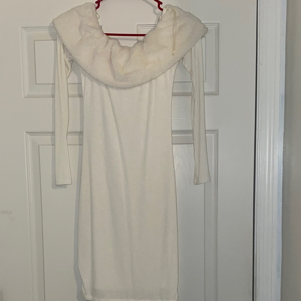 Active USA White Off-Shoulder Dress